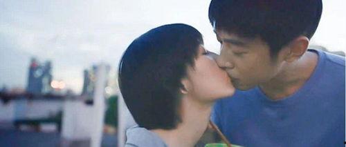 徐璐初吻爆料视频合集在线观看,揭秘明星情感历程  第3张